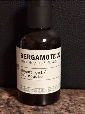 Le Labo Bergamote 22 Shower Gel - Black and White Label